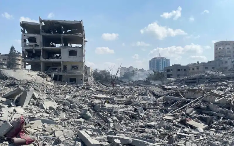 Gaza : violentes frappes et crise humanitaire malgré le plan arabe de reconstruction