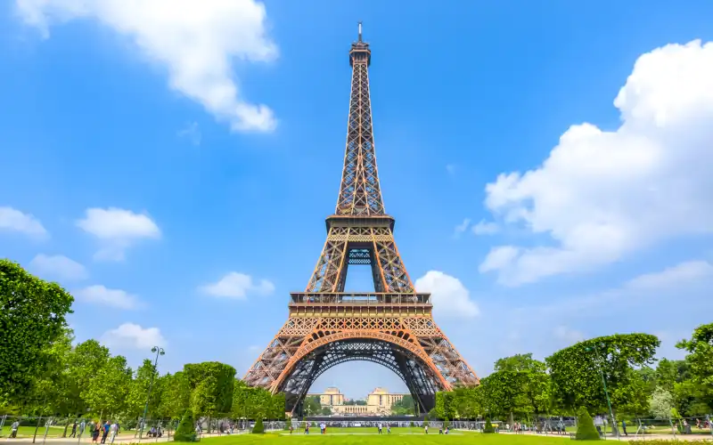 Molières 2025 : La fin du début dynamise la programmation théâtrale parisienne ce 29 avril